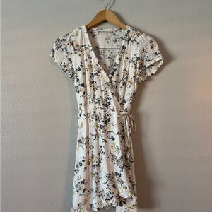 Abercrombie & Fitch Floral Wrap Dress - White and Blue